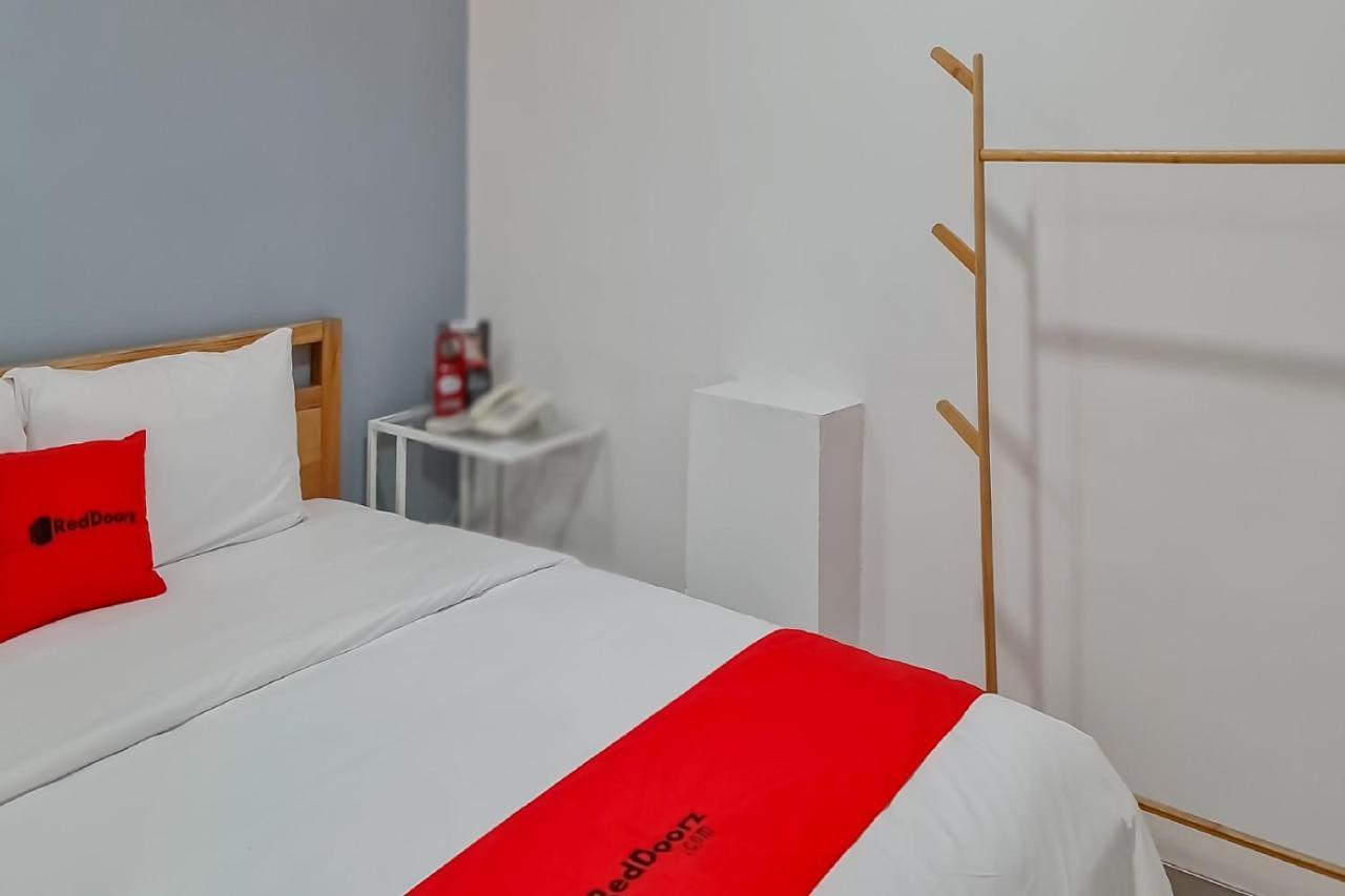 Reddoorz Plus @ Batutulis Bogor Eksteriør billede